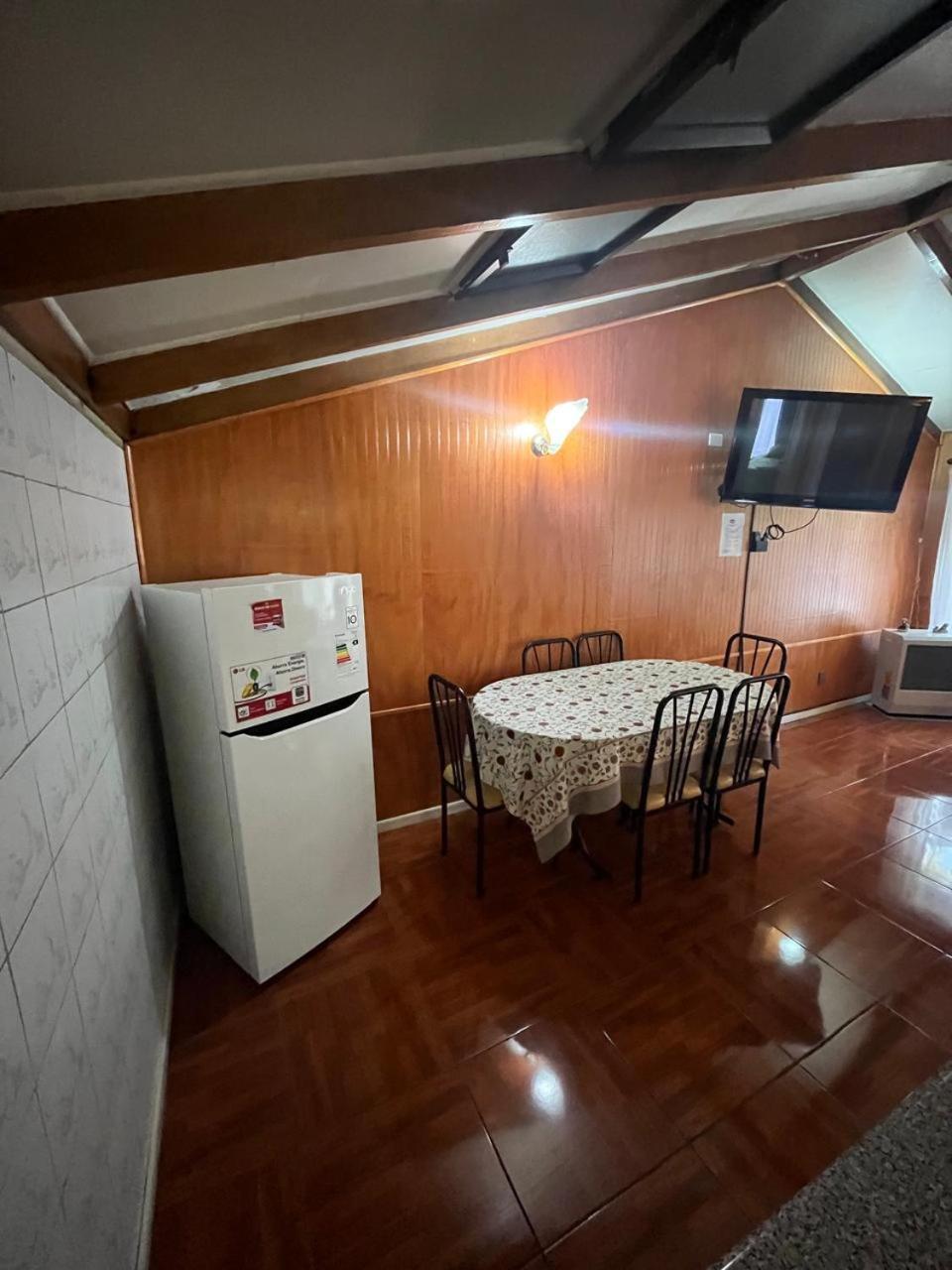 Cabanas Espanol Coyhaique Extérieur photo